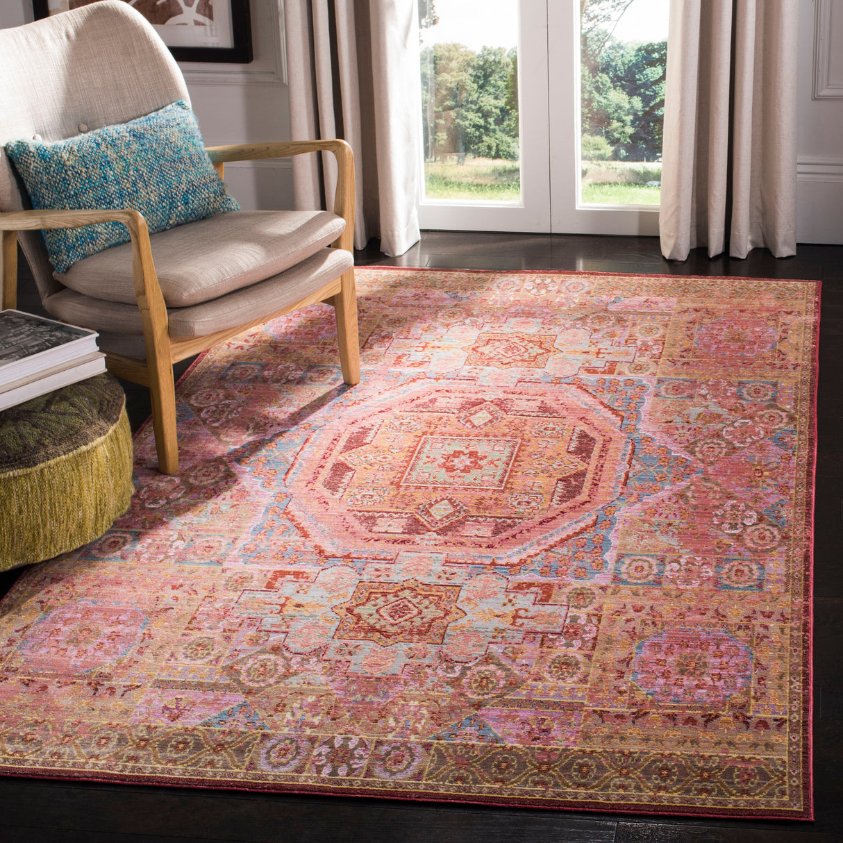 SAFAVIEH Valencia Chedva Boho Oriental Distressed Rug