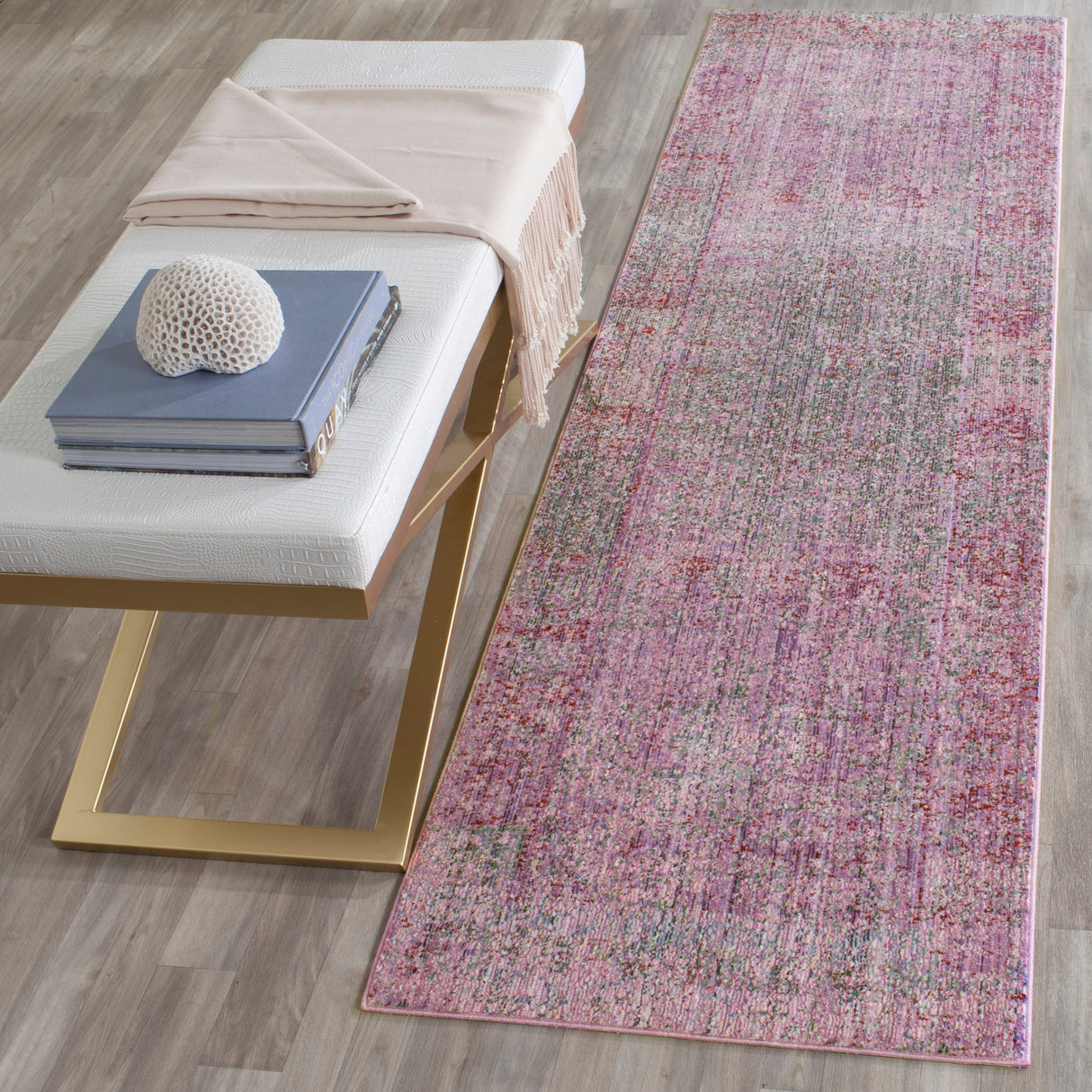 SAFAVIEH Valencia Maudy Boho Distressed Rug