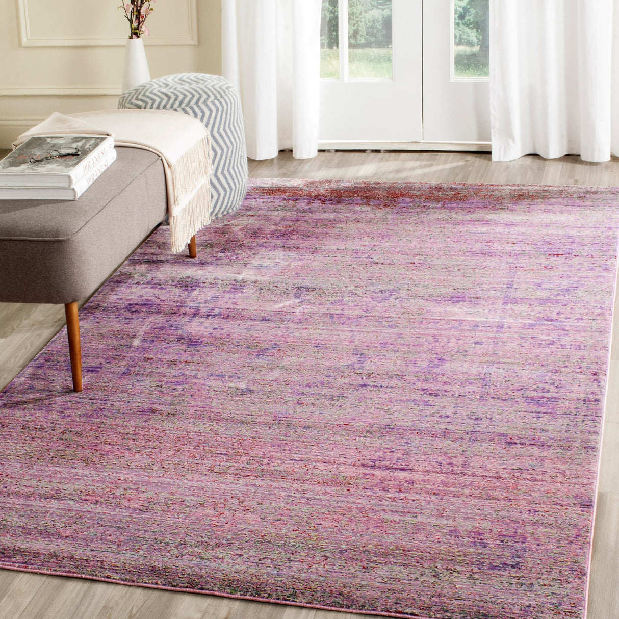 SAFAVIEH Valencia Maudy Boho Distressed Rug