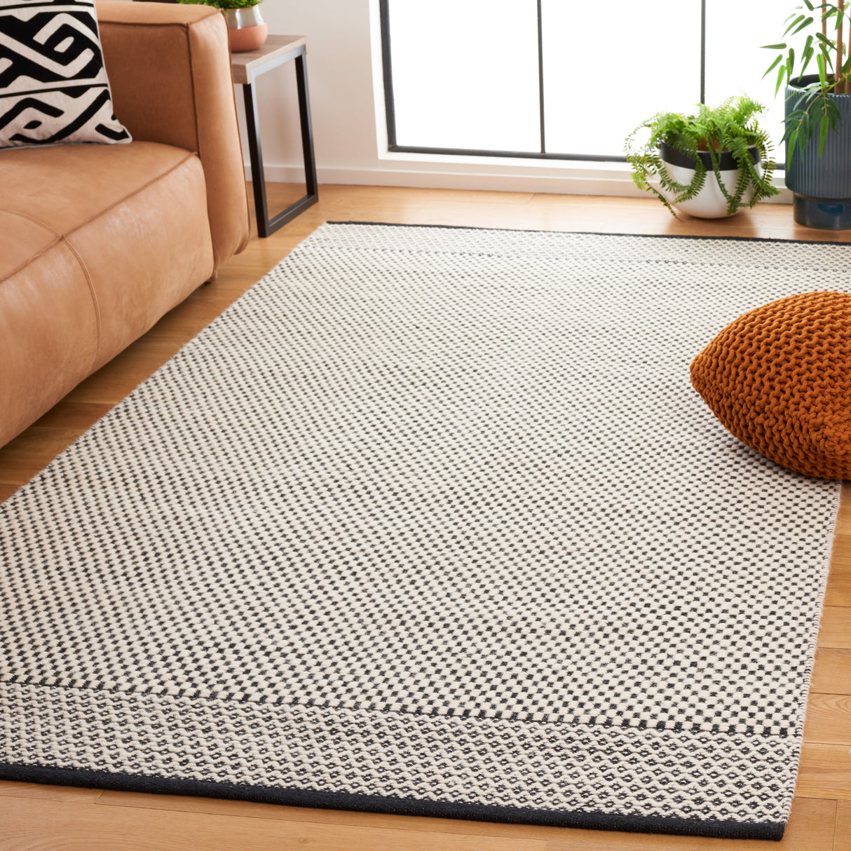 SAFAVIEH Vermont Vinnie Transitional Wool Rug