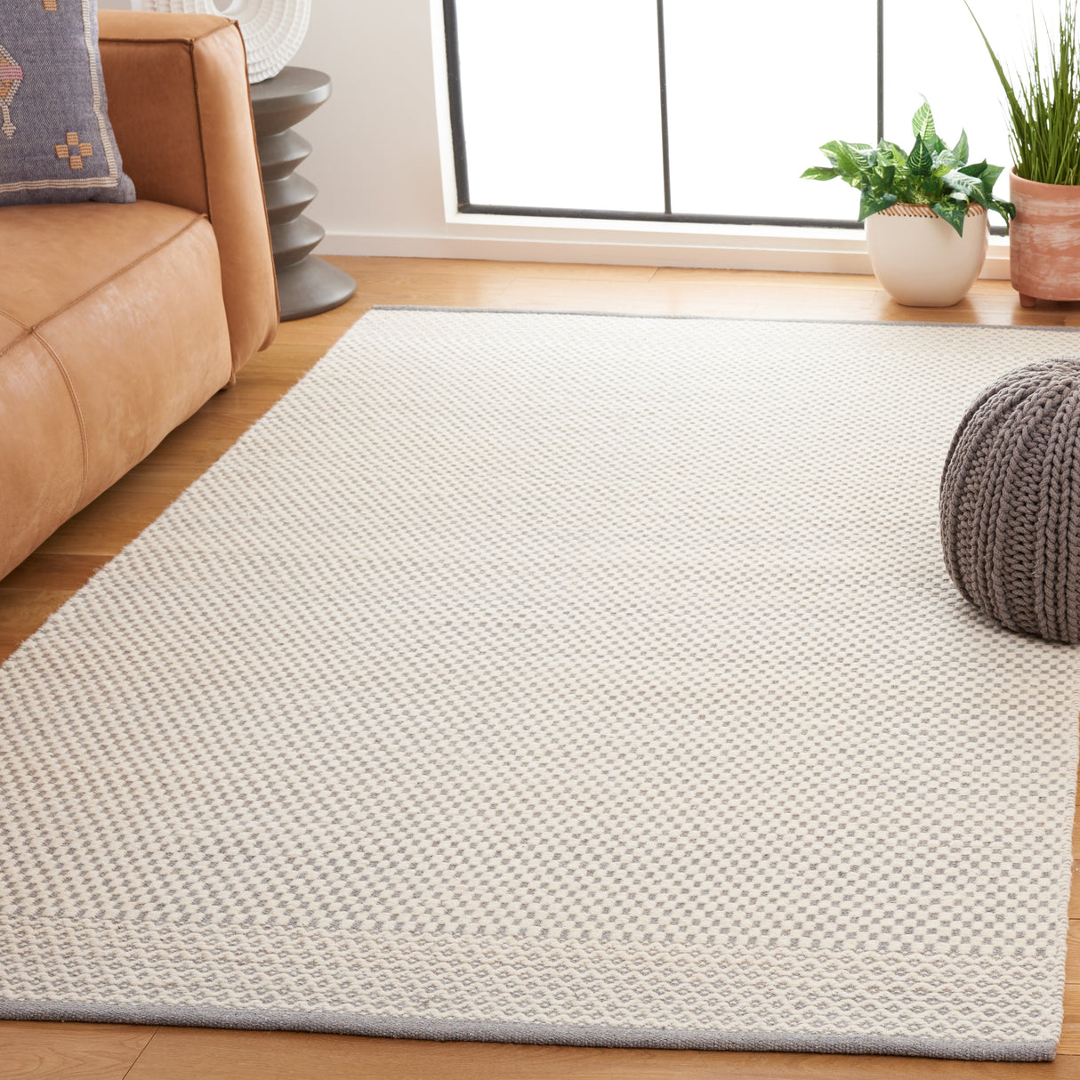 SAFAVIEH Vermont Vinnie Transitional Wool Rug