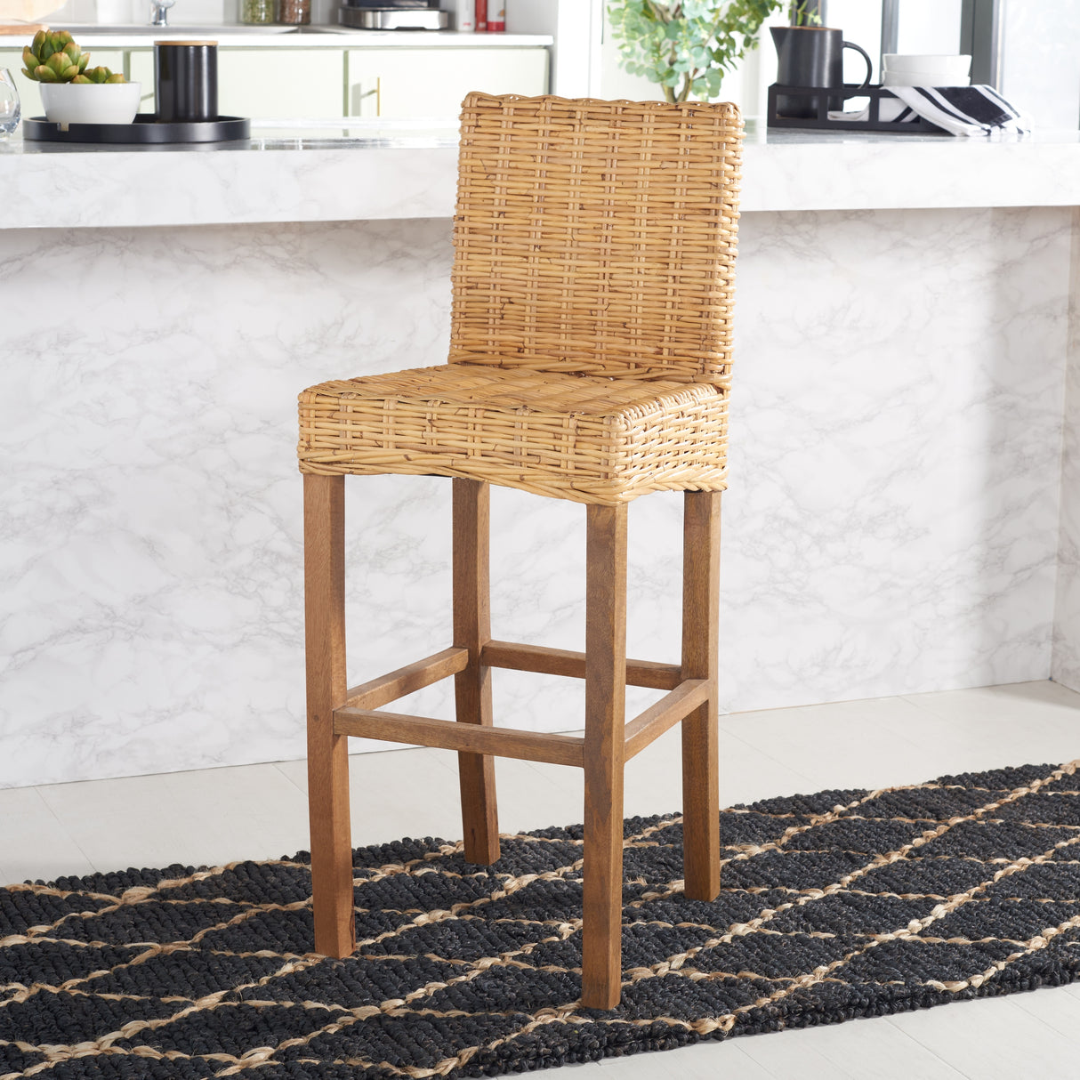 SAFAVIEH Yuna Rattan 30-inch Bar Stool - 20.1" W x 18.5" L x 43.3" H - 20Wx19Dx43H