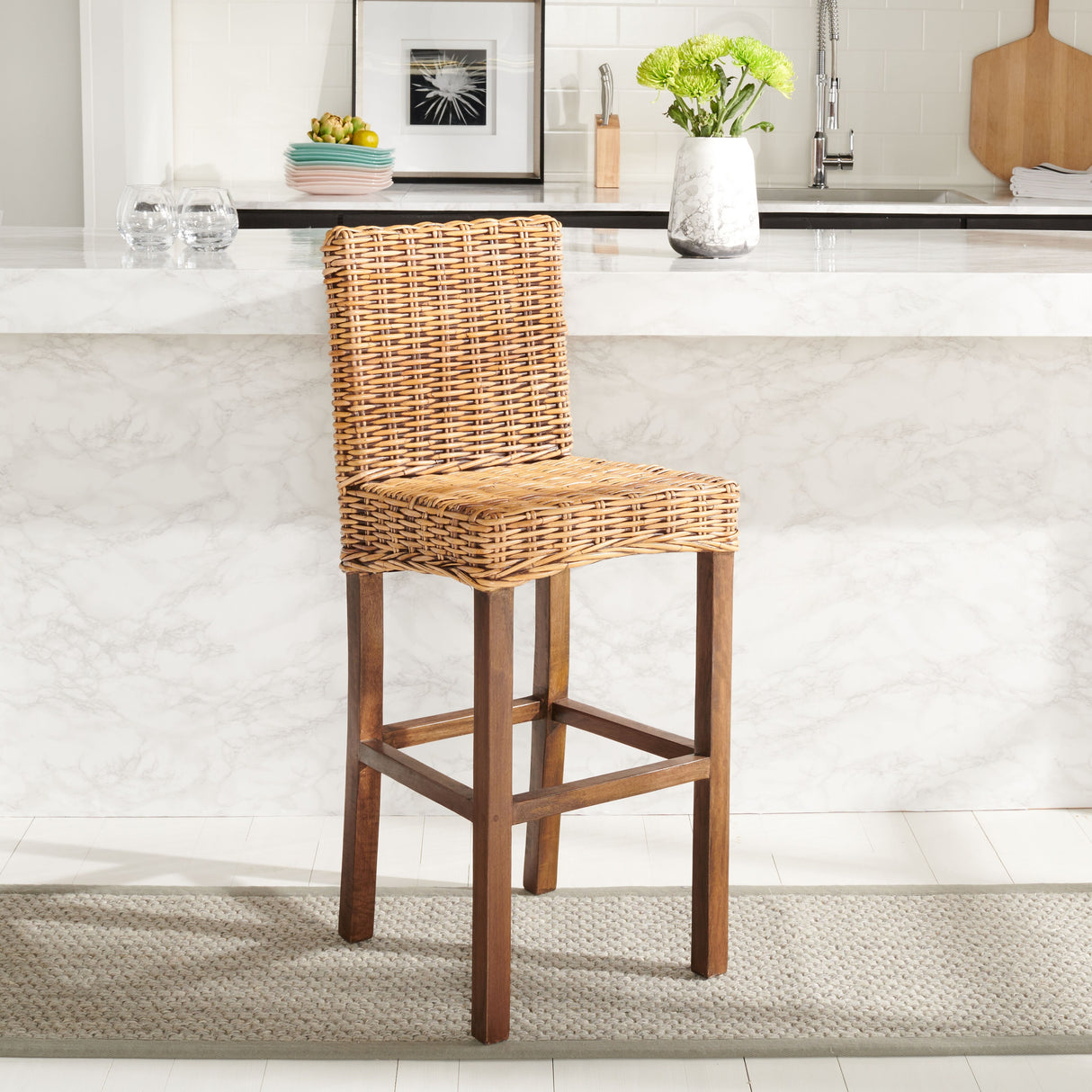 SAFAVIEH Yuna Rattan 30-inch Bar Stool - 20.1" W x 18.5" L x 43.3" H - 20Wx19Dx43H