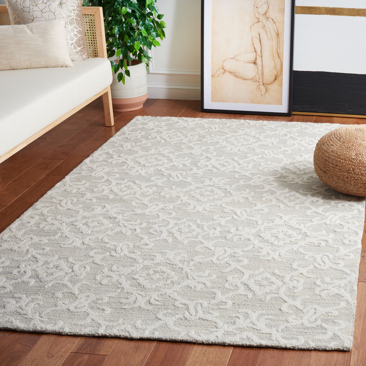 SAFAVIEH, Handmade Blossom Vesela Modern Floral Wool Rug