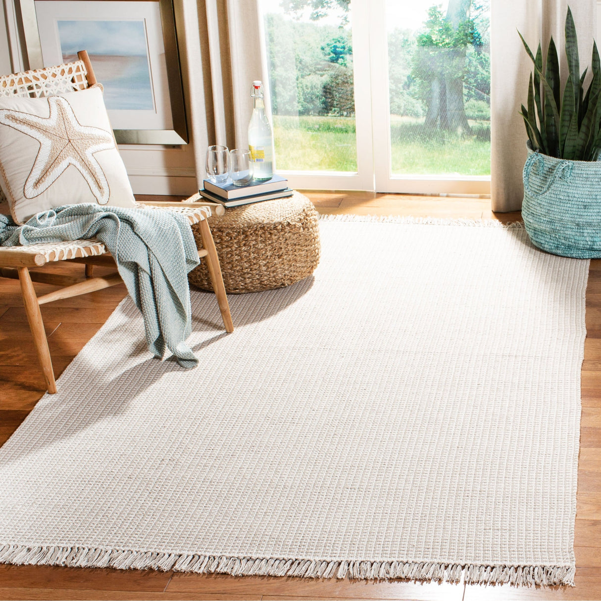 SAFAVIEH, Handmade Montauk Cliff Stripe Flatweave Cotton Fringe Rug