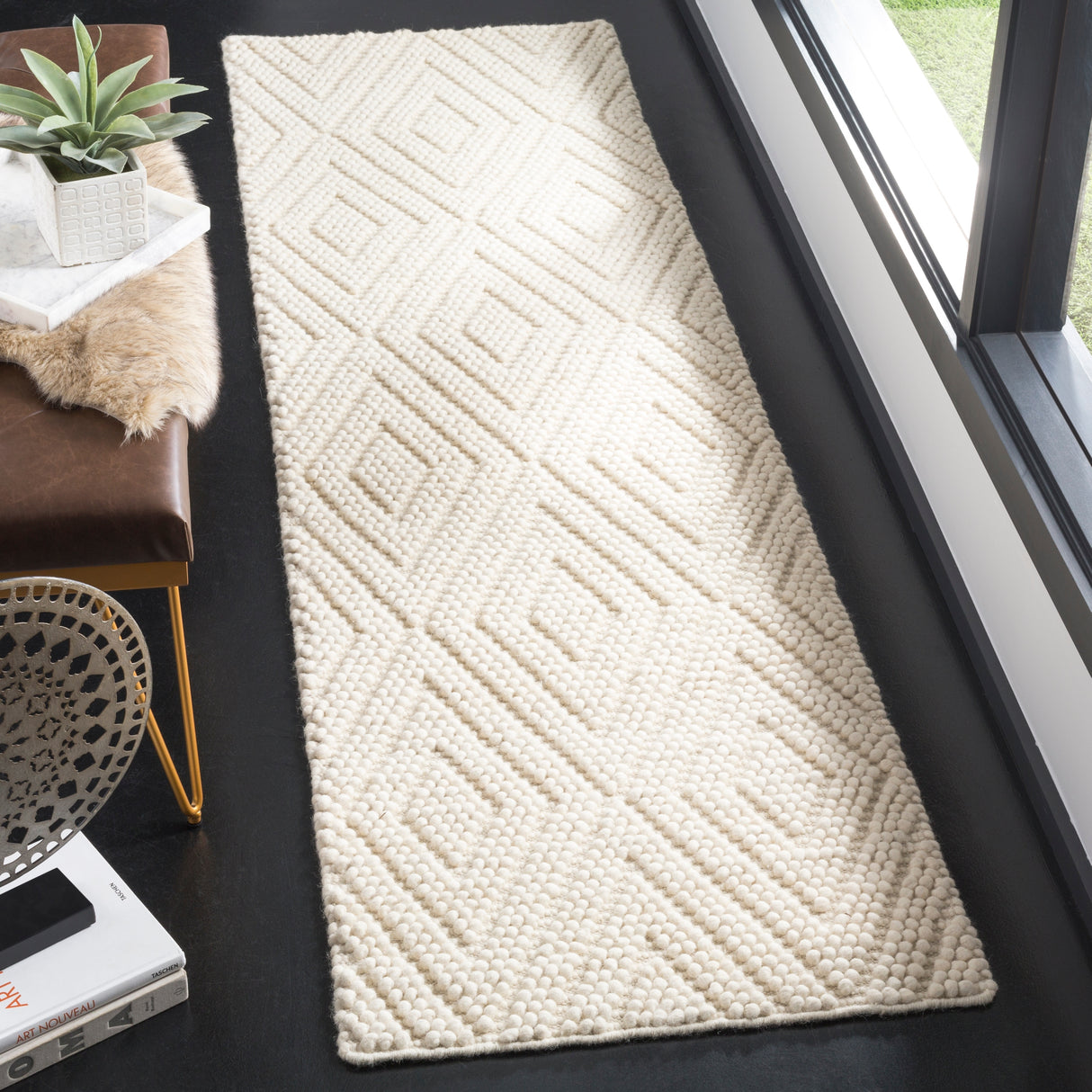 SAFAVIEH, Handmade Natura Rensia Wool Rug