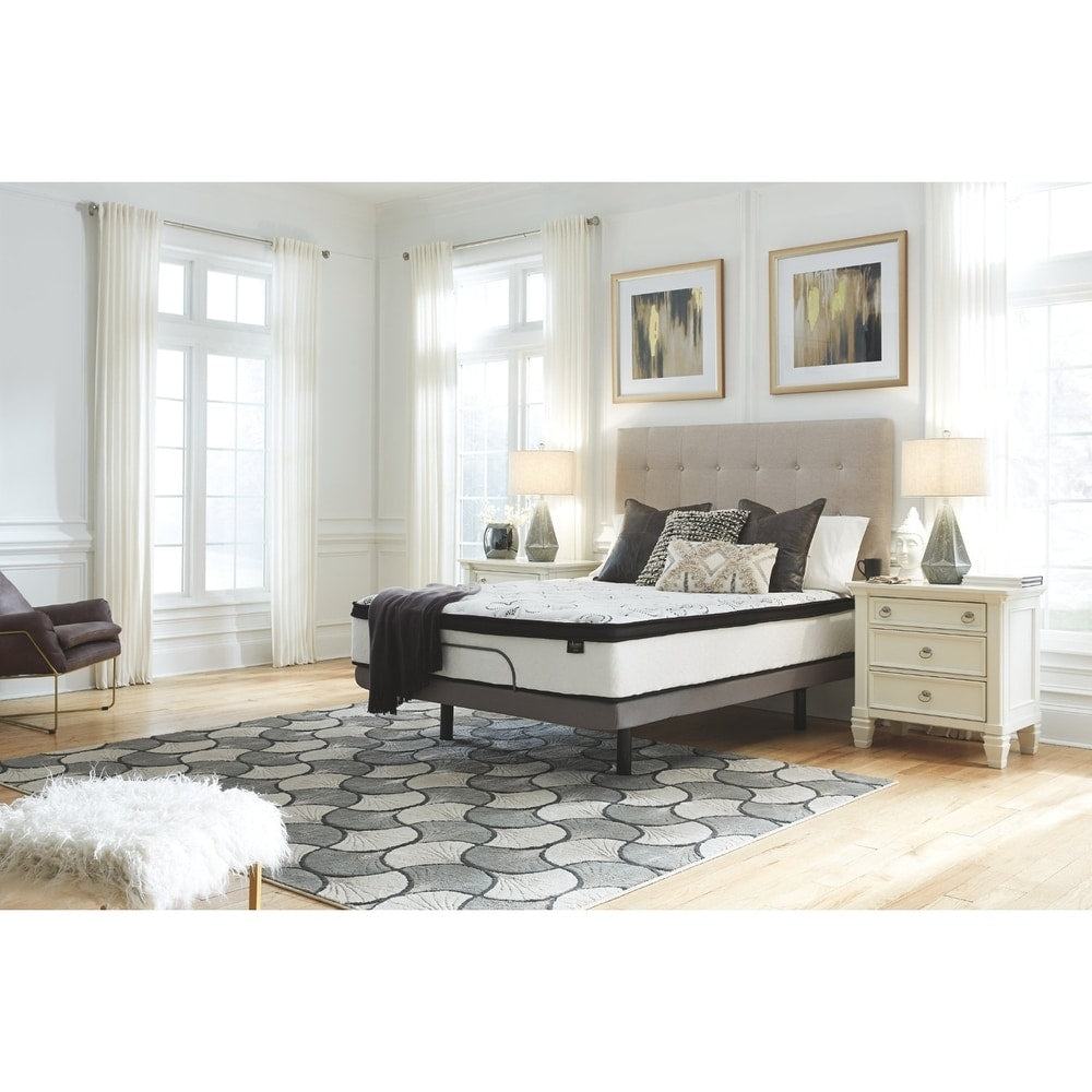 Signature Design by Ashley Chime 12-inch Hybrid Mattress in a Box